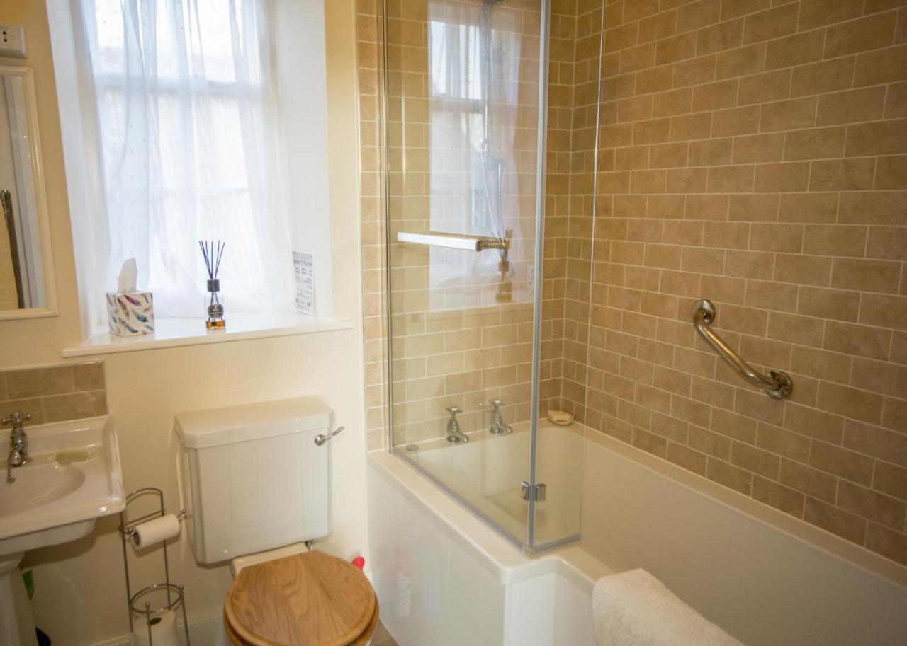 ヘクサム Errington House Bed & Breakfast エクステリア 写真